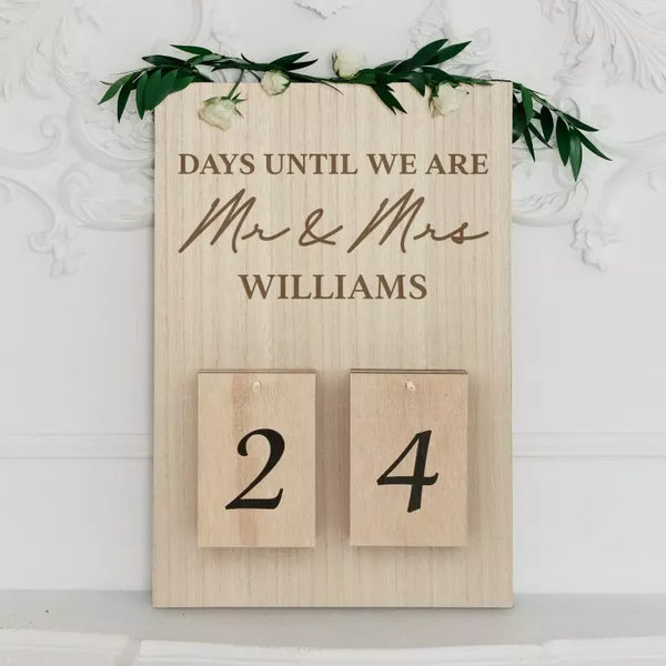 Personalized Wooden Countdown Calendar Sign - Days Until Mr & Mrs